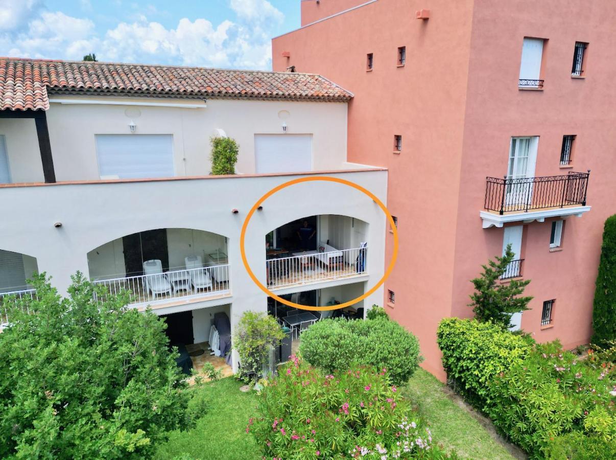 Studio Apartment - Domaine Du Golf Resort Roquebrune-sur Argens Bagian luar foto