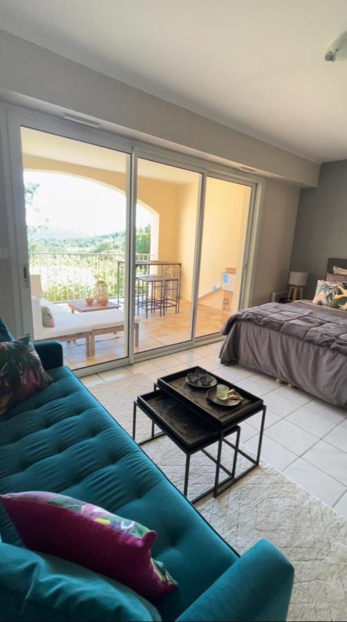 Studio Apartment - Domaine Du Golf Resort Roquebrune-sur Argens Bagian luar foto